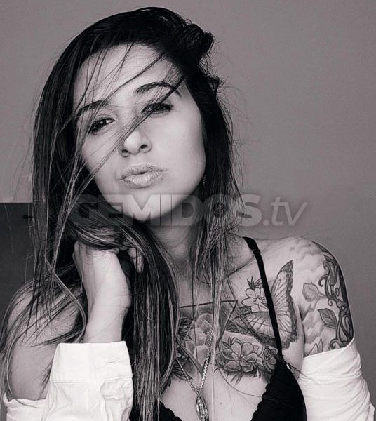 Olá meus amores, sejam bem vindos ao meu perfil. Sou uma linda mulher, gostosa, diferenciada, super simpática e carismática. Por uma curta temporada na Cidade, vim para te satisfazer e realizar seus desejos. Venham me conhecer e se deliciar nas mais belas curvas PROVOCANTES, INTENSAS E VOLTADAS PARA O PRAZER. Namoradinha ou fetiches. Faço massagem erótica, prostática e lingam que estimula seu pênis, oral e vaginal. Um momento agradável e descontraído, cheio de prazer. Obs: não faço anal e nem oral sem preservativo. Venham beijar meus pés e se aprofundar nos seus desejos mais insanos. PRÁTICAS BDSM: PODOLATRIA, FACESTING, FOOTJOB, SERVENTIA, FEMINIZAÇAO, INVERSÃO COM ACESSÓRIOS. GOLDEN SHOWER, BONDAGE, CONTROLE E NEGAÇÃO DE ORGASMOS. HUMILHAÇÃO, TRAMPLING, DENTRE OUTRAS PRÁTICAS. NAO ENVIO FOTOS, informações chame no Whatsapp. Local privado e discreto. Beijos, espero vocês!
