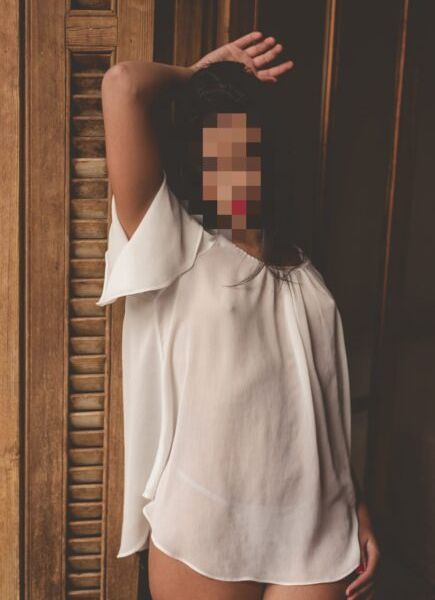 Olá meus amores, horário de atendimento das 09:00 às 18:00 horas.Cachês para sexo: R$ 150,00 – 30 minutos R$ 200,00 – 30 minutos com anal R$ 200,00 – 1 hora R$ 250,00 – 1 hora com analCachês para massagem + sexo: R$ 180,00 – 30 à 40 minutos somente massagem R$ 250,00 – 1 hora sexo e massagem R$ 300,00 – 1 hora sexo, massagem e anal