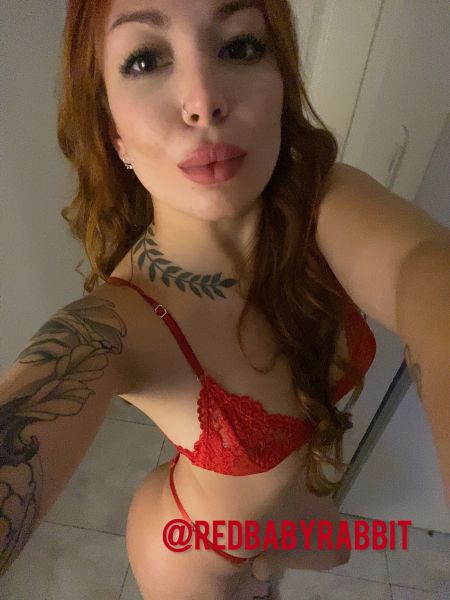 SOLO PAGO CON PAYPAL 🅿️

Soy tu nena argentina  🇦🇷 bien caliente🔥 ,que te va a divertir y volver loco cuando veas las cositas que te voy a mostrar🫣🍑💦🤤.
